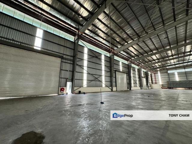 Warehouse for rent in Kawasan Perindustrian Bandar Sultan Suleiman, Bandaraya Klang