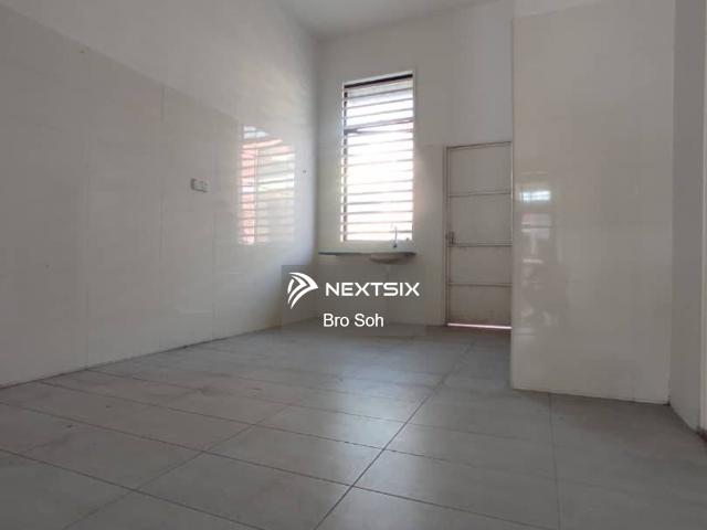 Residential House for sale in Tanjong Sepat, Selangor