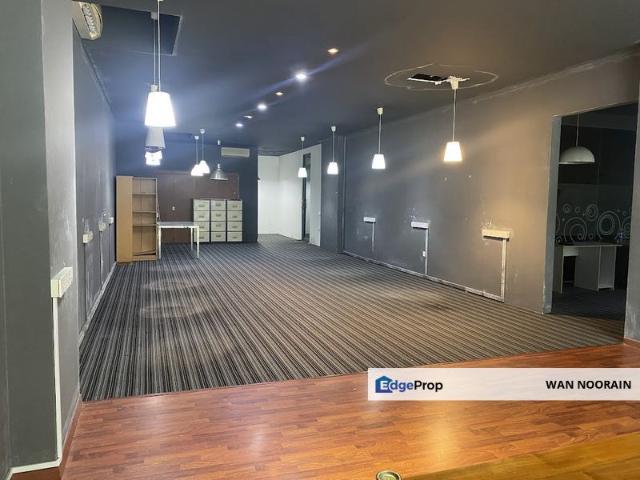 Shop for sale in Petaling, Damansara Damai