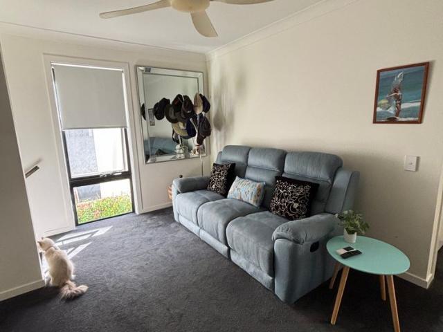 Room for rent in Kings Creek, Queensland