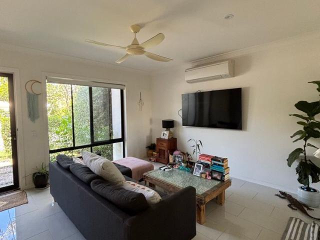 Room for rent in Kings Creek, Queensland