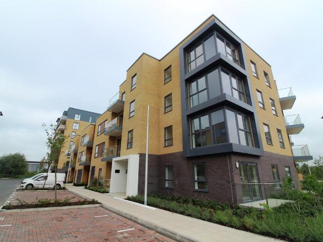 House for rent in Kennet Island, Reading