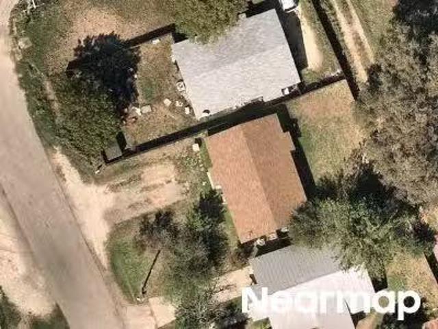 House for sale in Uvalde