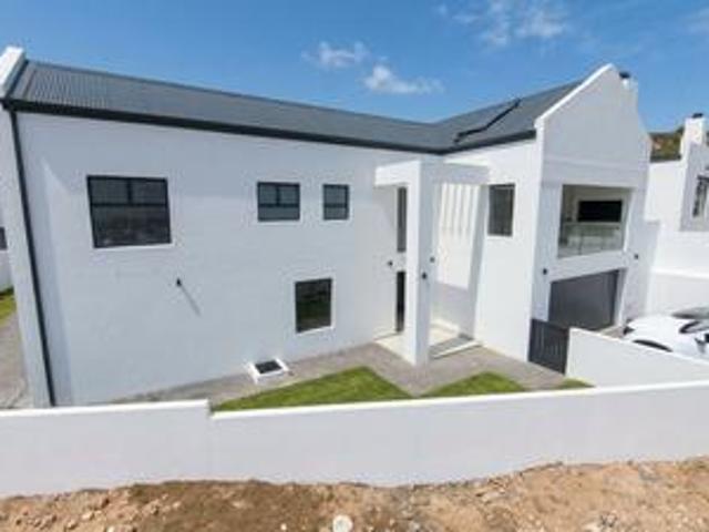 House for sale in Saldanha Bay Ward 11, Saldanha Bay Local Municipality