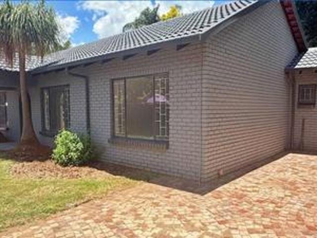 House for sale in Waterkloof, Gauteng