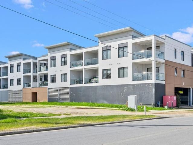 Apartment for sale in Beckenham, Western Australia