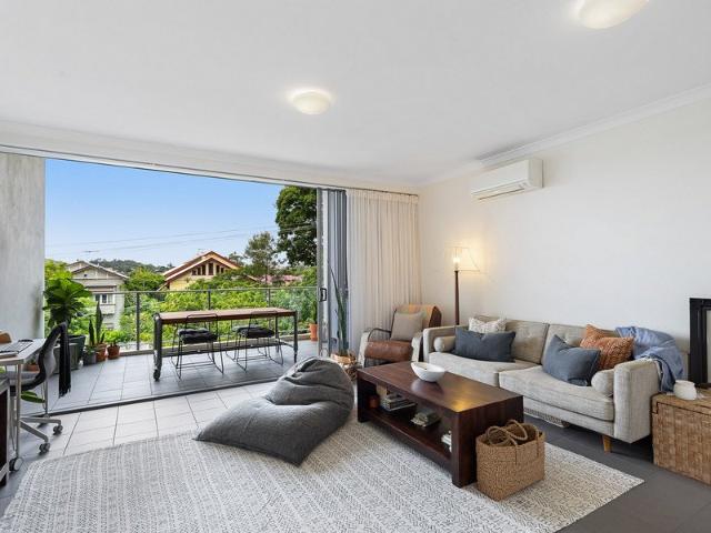 Apartment for rent in Toombul, Queensland