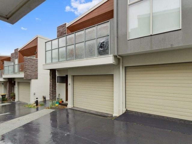 Townhouse for rent in Camerons Creek, Victoria