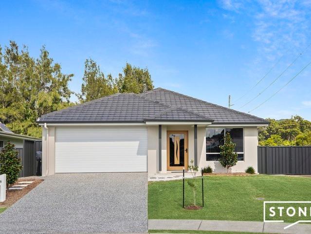 House for rent in The Lakes Estate, Coffs Harbour