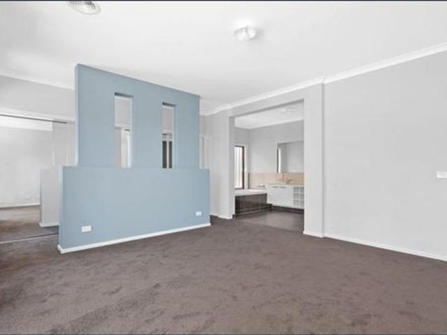 House for rent in Chadstone, Melbourne