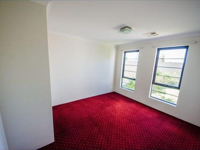 House for rent in Canning Vale, Western Australia