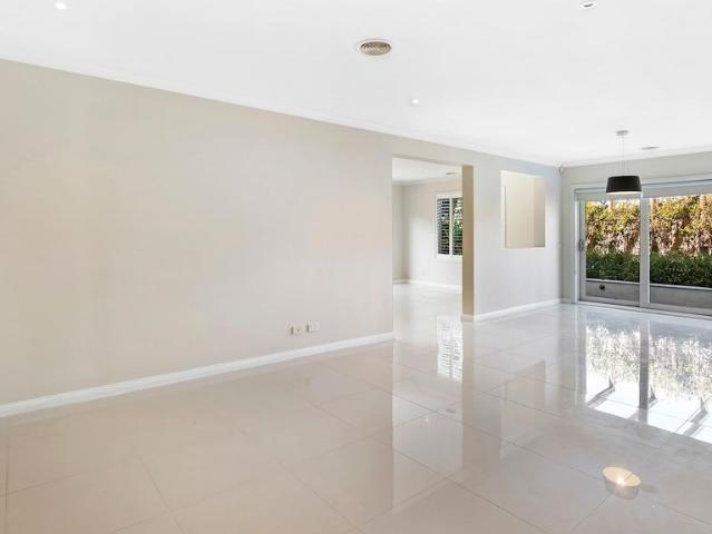 House for rent in College View, Melbourne