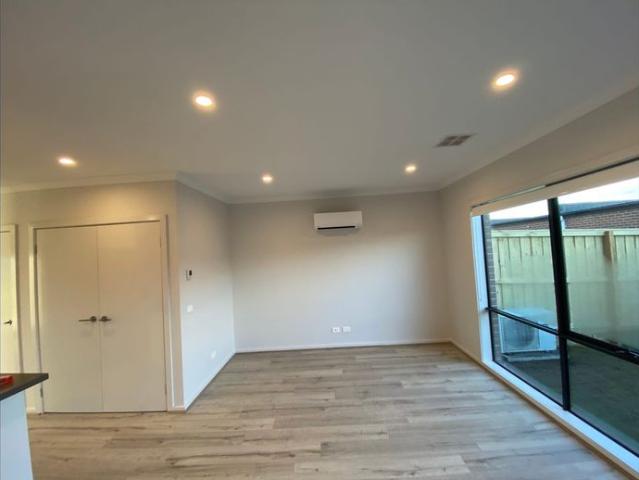 Townhouse for rent in Camerons Creek, Victoria