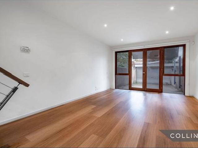 Townhouse for rent in Camerons Creek, Victoria