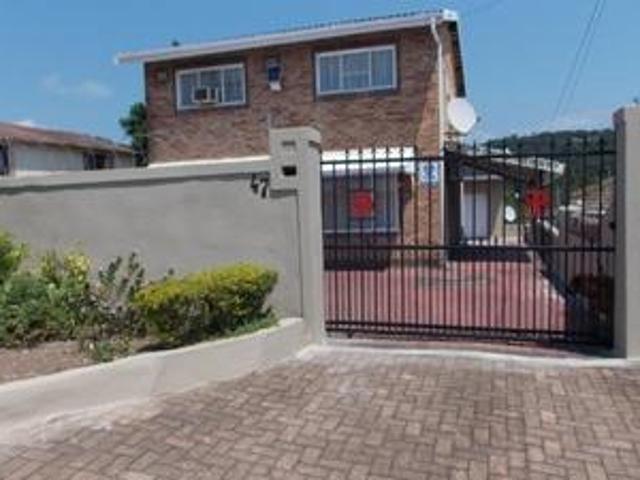 House for sale in Chatsworth, Kwazulu-natal