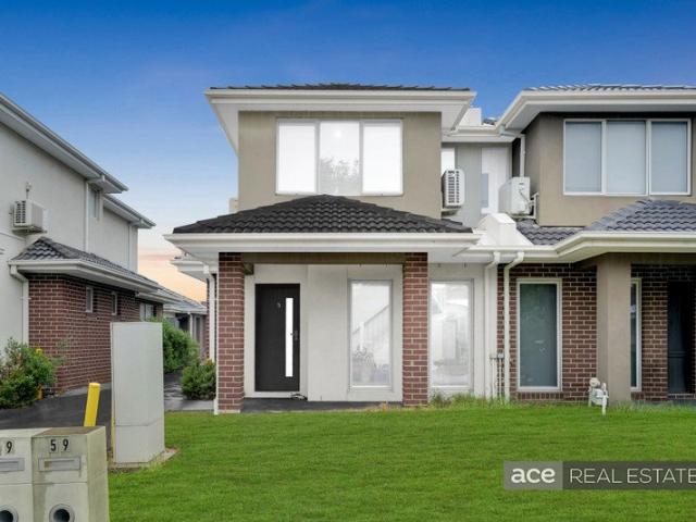 Townhouse for sale in Camerons Creek, Victoria