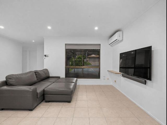 House for rent in Camira, Greater Brisbane