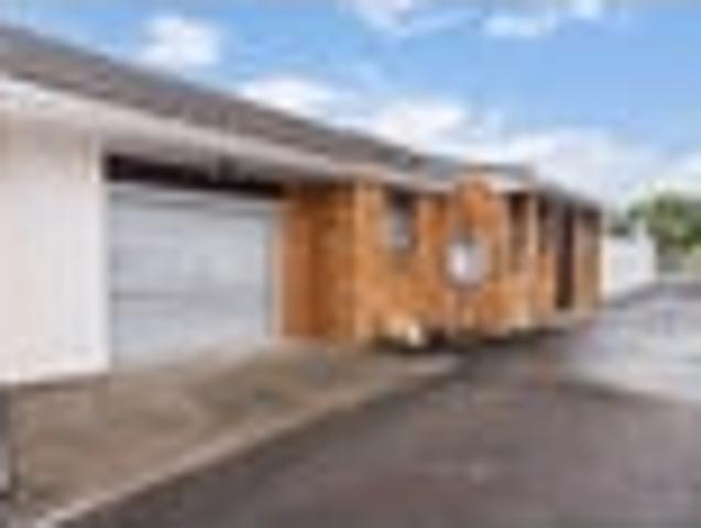 Apartment for sale in Blockhouse Bay