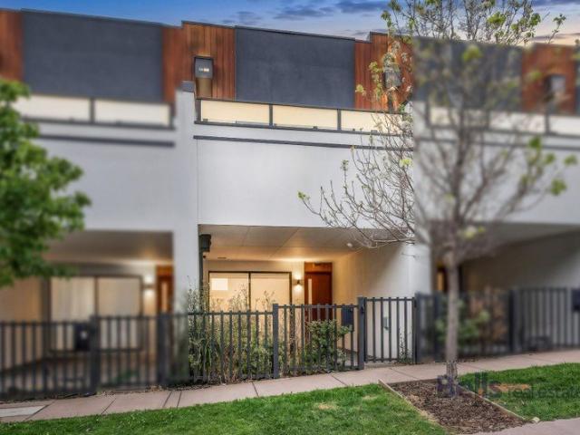 Townhouse for sale in Aspect Residences, Melbourne