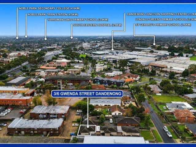 Townhouse for sale in Camerons Creek, Victoria