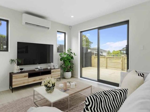 Townhouse for rent in Manurewa