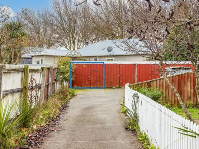 Property for sale in Canterbury