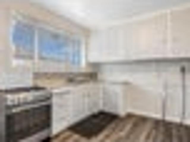 Apartment for sale in Heathcote, Canterbury