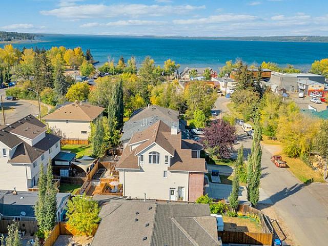 House for sale in Wedgewood, Alberta