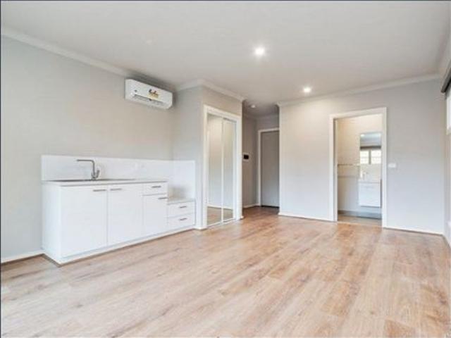 Townhouse for rent in Camerons Creek, Victoria