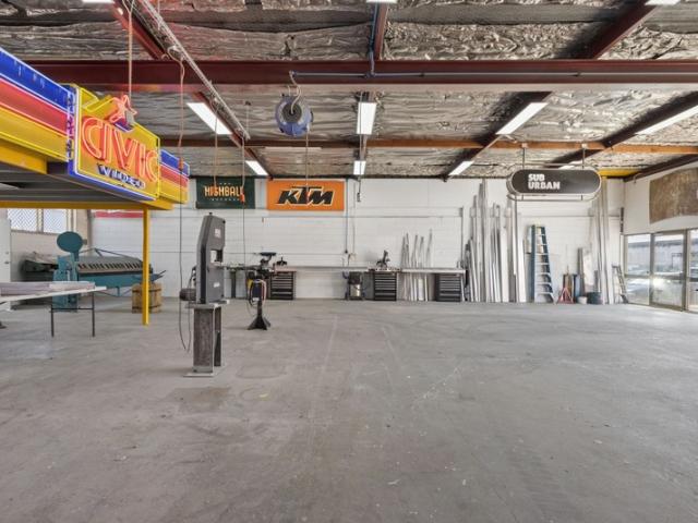 Warehouse for sale in Canberra, Australian Capital Territory
