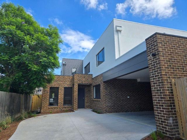 Granny Flat for rent in Camerons Creek, Victoria