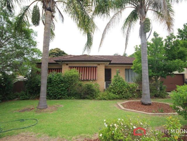 House for sale in Kooringal, Wagga Wagga City Council