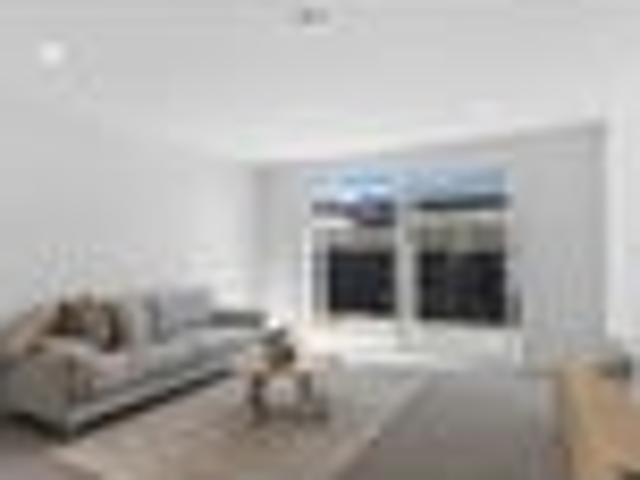 Townhouse for sale in Heathcote, Canterbury