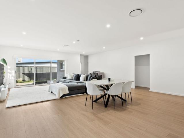 House for rent in Wollongong West, New South Wales