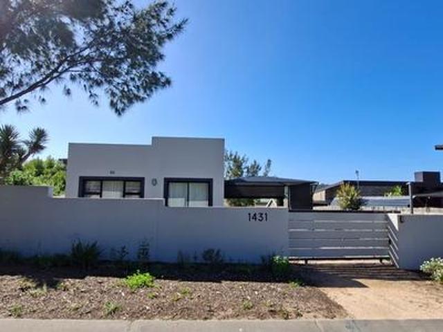 House for sale in Groot Brak Rivier, Western Cape