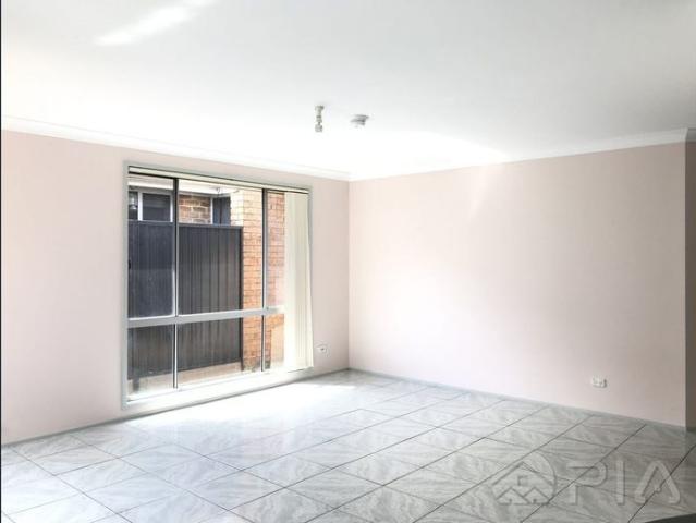 House for rent in Wattle Grove, Sydney