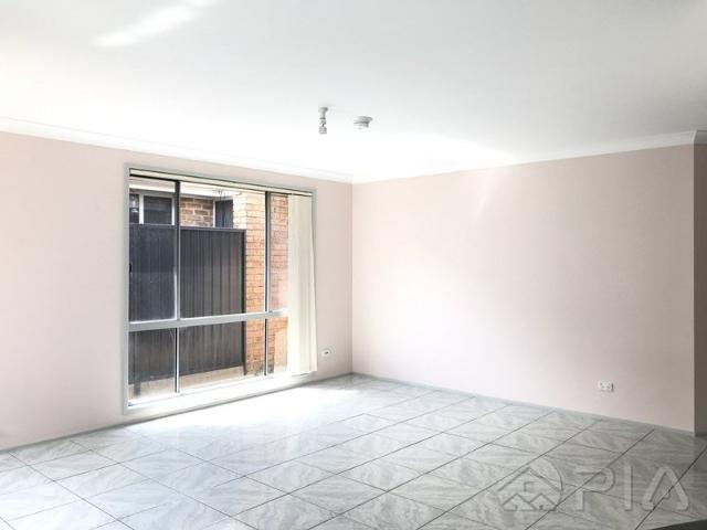 House for rent in Wattle Grove, Sydney