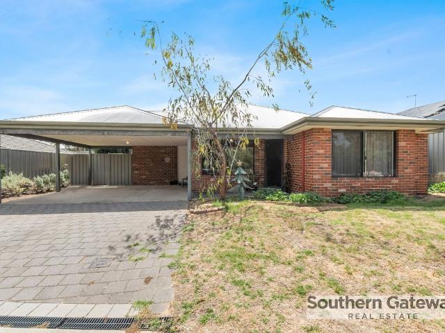House for sale in Leda, Western Australia