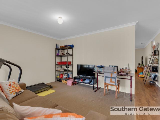 House for sale in Leda, Western Australia