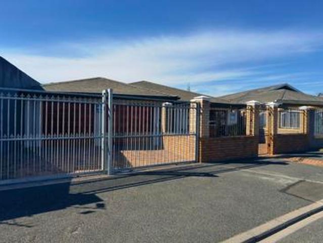 House for sale in Parow, Western Cape