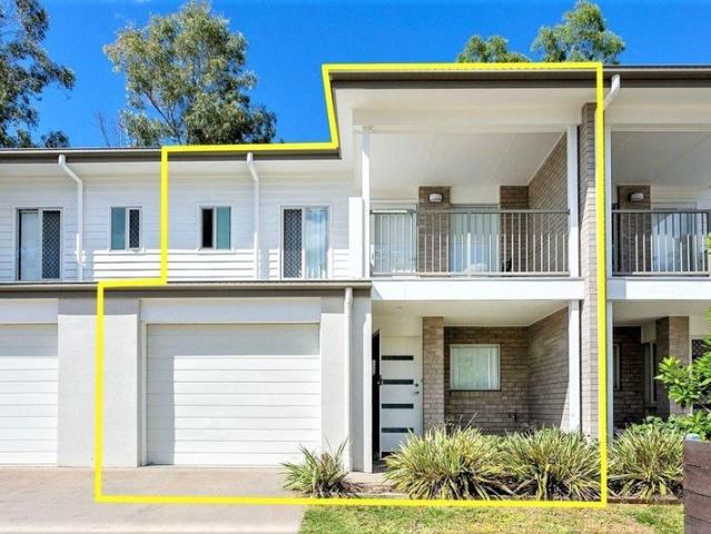 Townhouse for sale in Toombul, Queensland