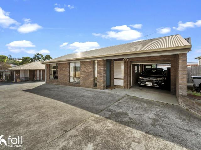 Villa for sale in Montrose
