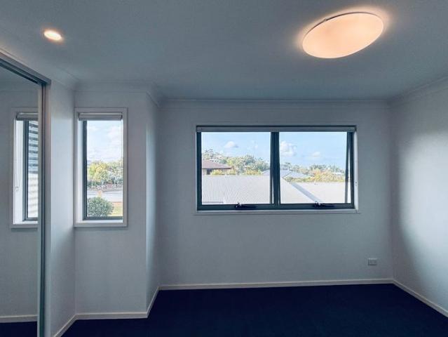 Townhouse for rent in Carina Heights, Greater Brisbane