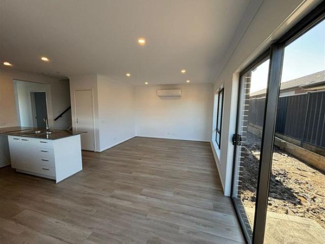 Townhouse for rent in Camerons Creek, Victoria