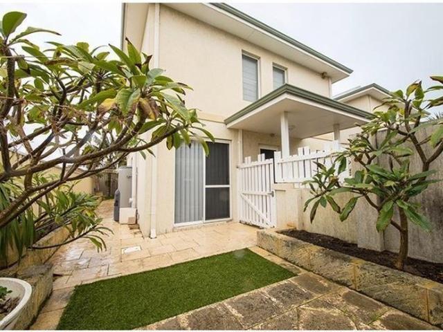 Townhouse for rent in Stirling, Western Australia