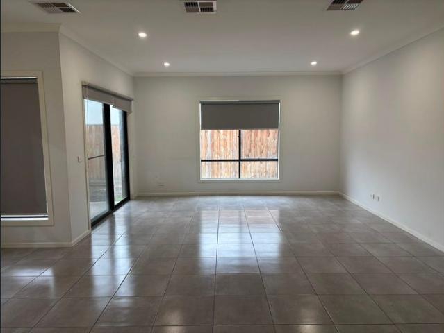 Townhouse for rent in Camerons Creek, Victoria