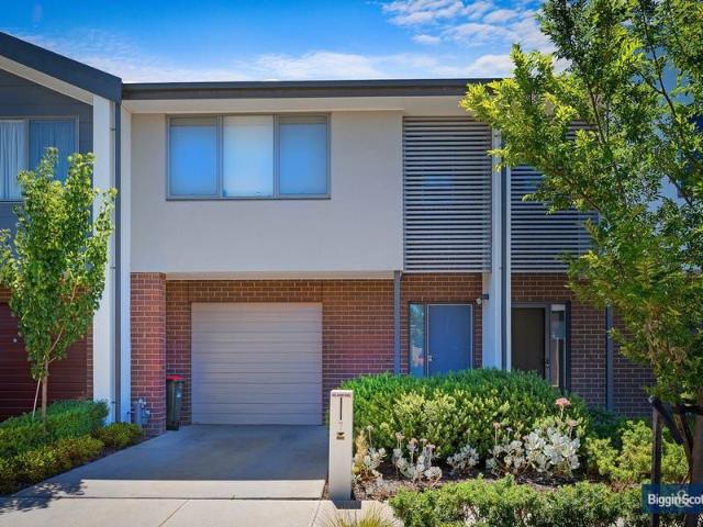Townhouse for rent in Ascot Vale, Victoria