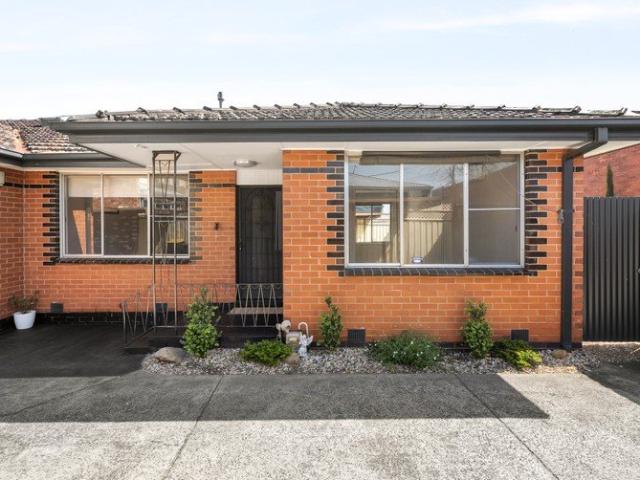Apartment for rent in Airport West, Melbourne