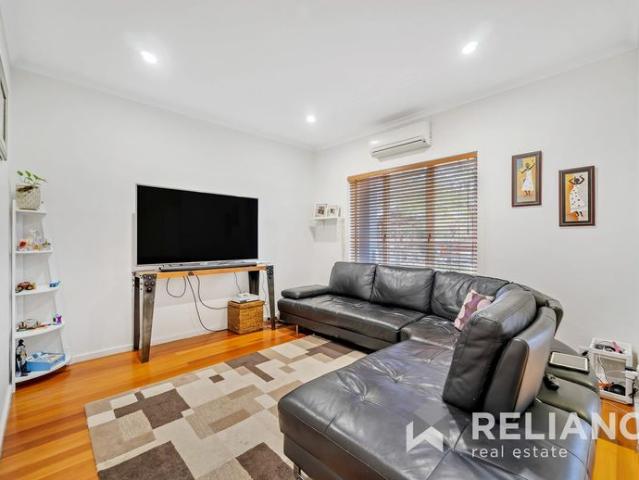 Townhouse for rent in Kensington, Melbourne