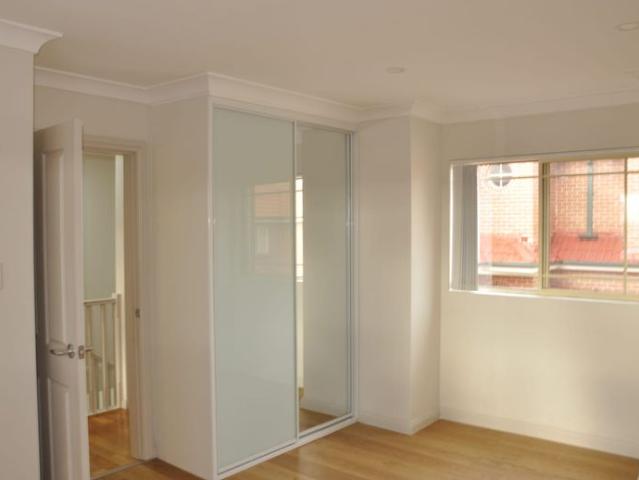 Townhouse for rent in Sydney, New South Wales